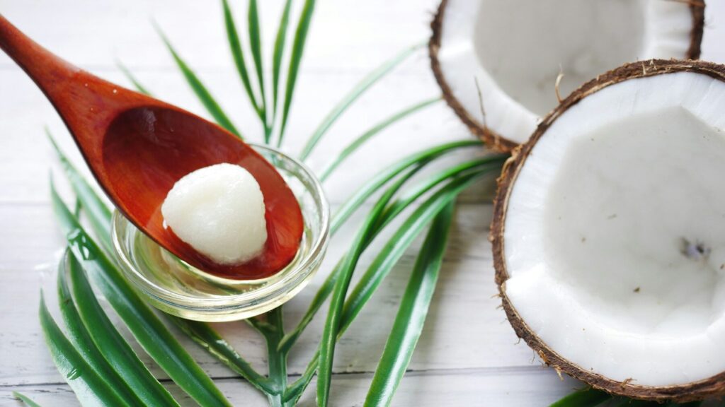 Coconut oil is an excellent helper in the kitchen and in cosmetics. But it has another surprising use.