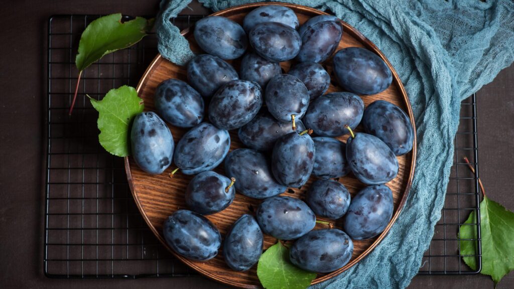 A forgotten miracle: It's these effects that make plums an underrated superfood