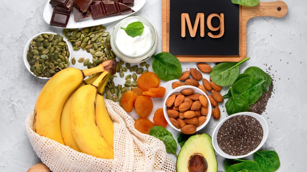 Magnesium is essential for the body. If its level drops, it will manifest itself in several symptoms.