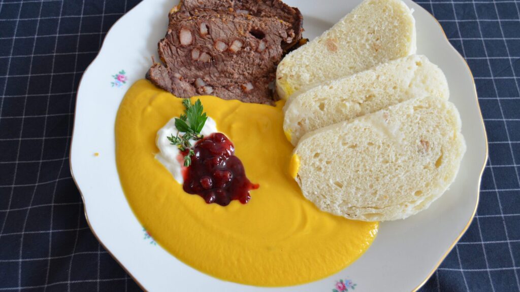 Foods that seem ordinary to Czechs. For foreigners, a culinary experience