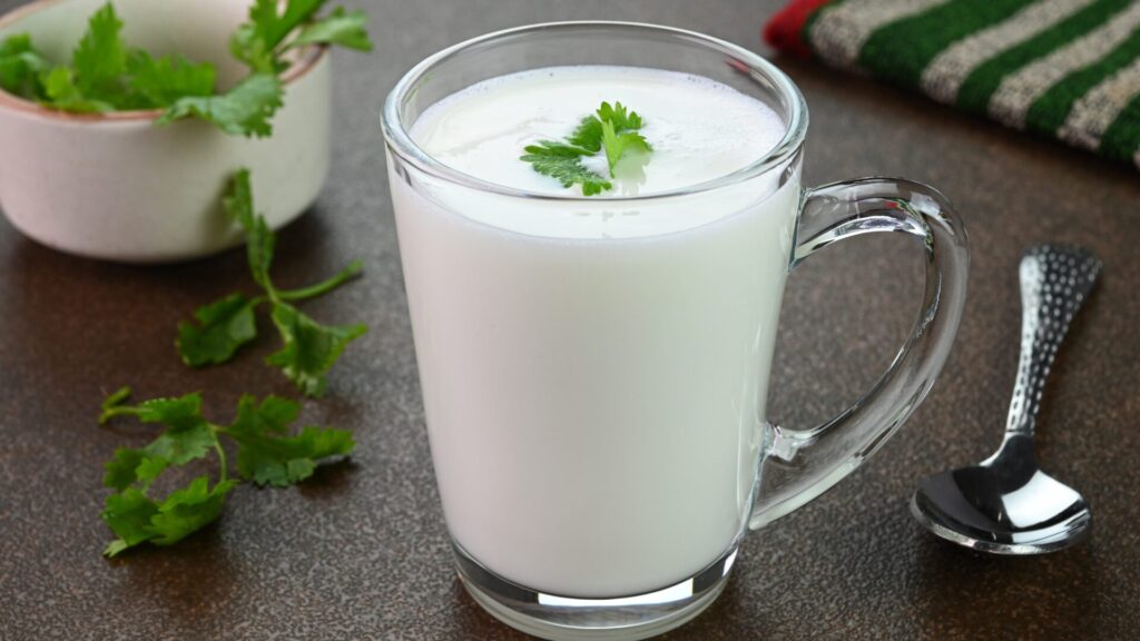Buttermilk on the shelf, but you leave it alone: it's low in calories and supports the gut